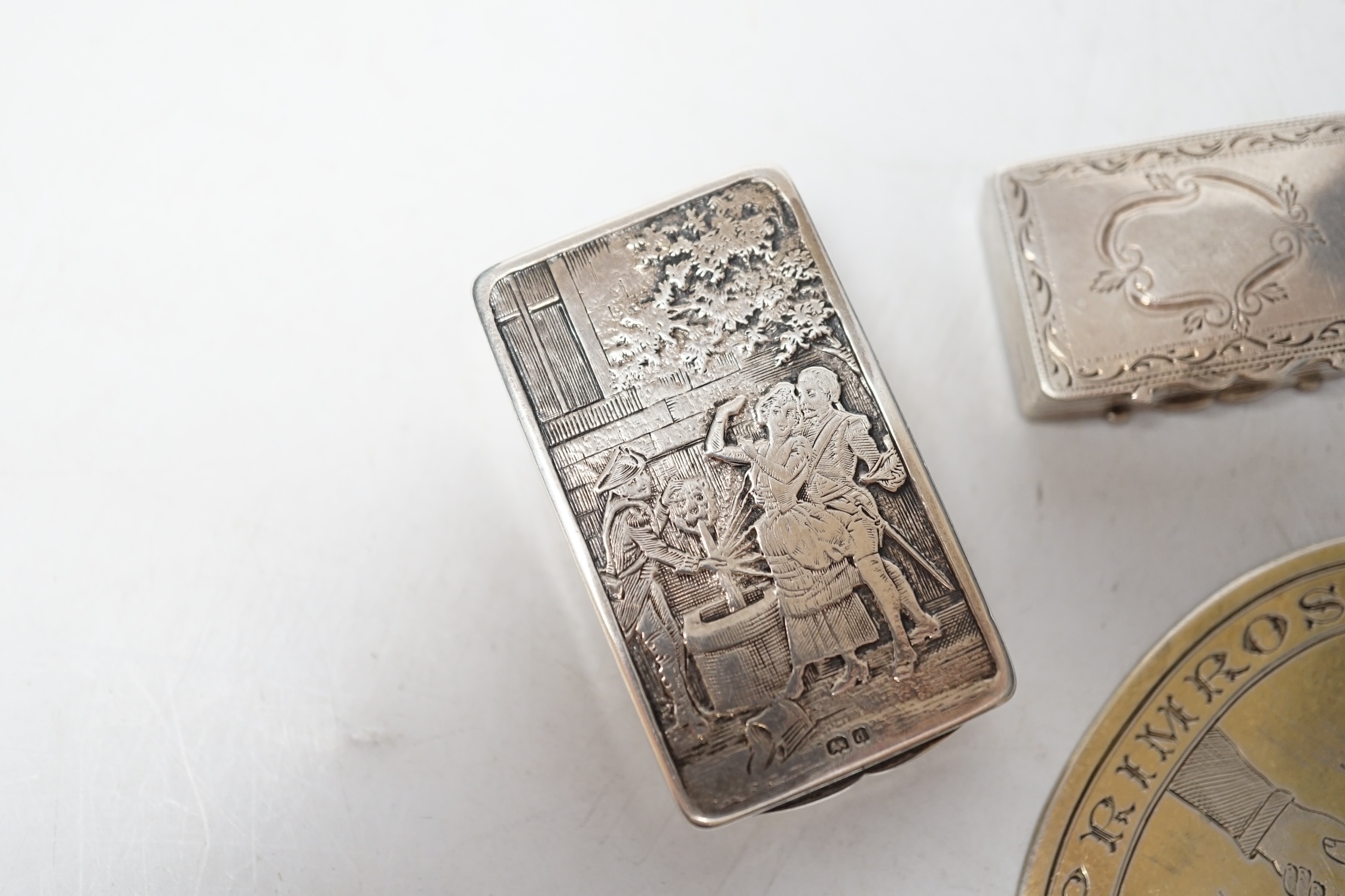 A Georgian Scottish silver vinaigrette, J. Hay, Edinburgh, circa 1820, 38mm(a.f.), together with a later silver snuff box and a silver presentation 'Primrose Burns Club' plaque. Condition - poor to fair